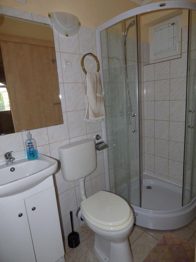 Vitorlas Apartmanhaz ชิโอฟก ภายนอก รูปภาพ