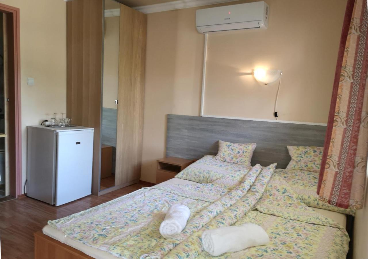Vitorlas Apartmanhaz ชิโอฟก ภายนอก รูปภาพ